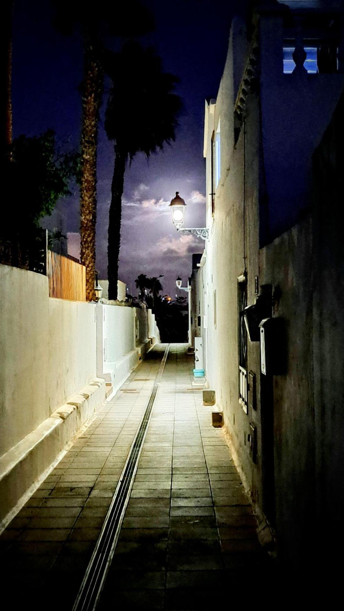 Cozy And Sunny Apartment Over The Rooftops 푸에르토 델 카르멘 외부 사진